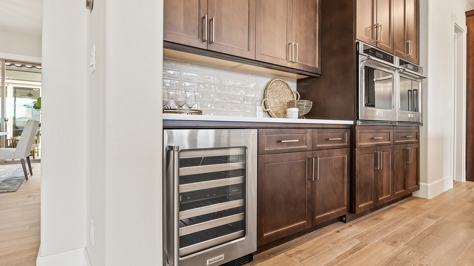 6389_lot40_kitchen07