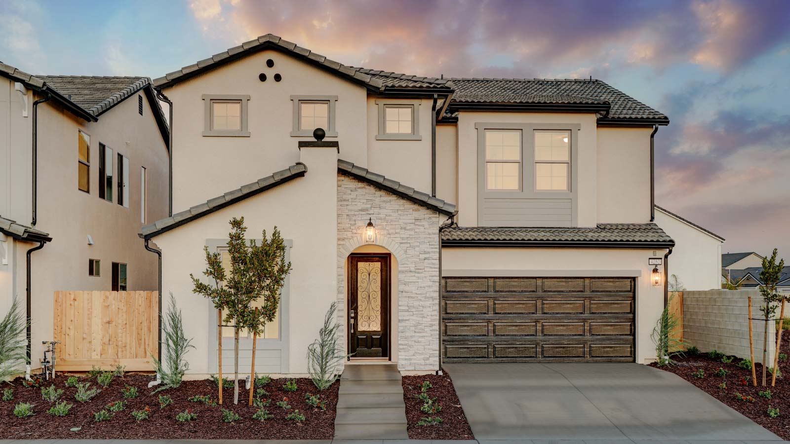 6350-051 EXT 16x9web (1 of 1)