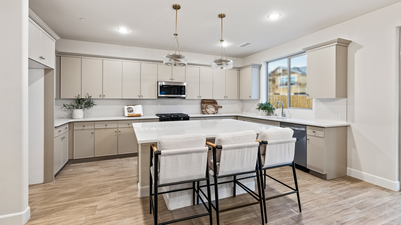 Kitchen Wide