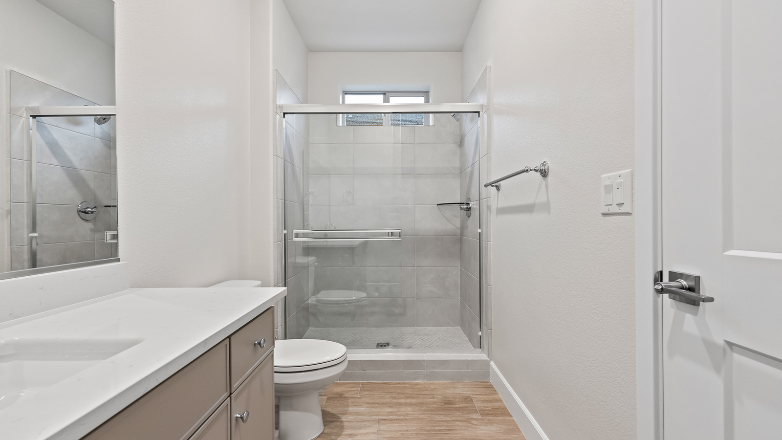 Wide angle of bathroom 3