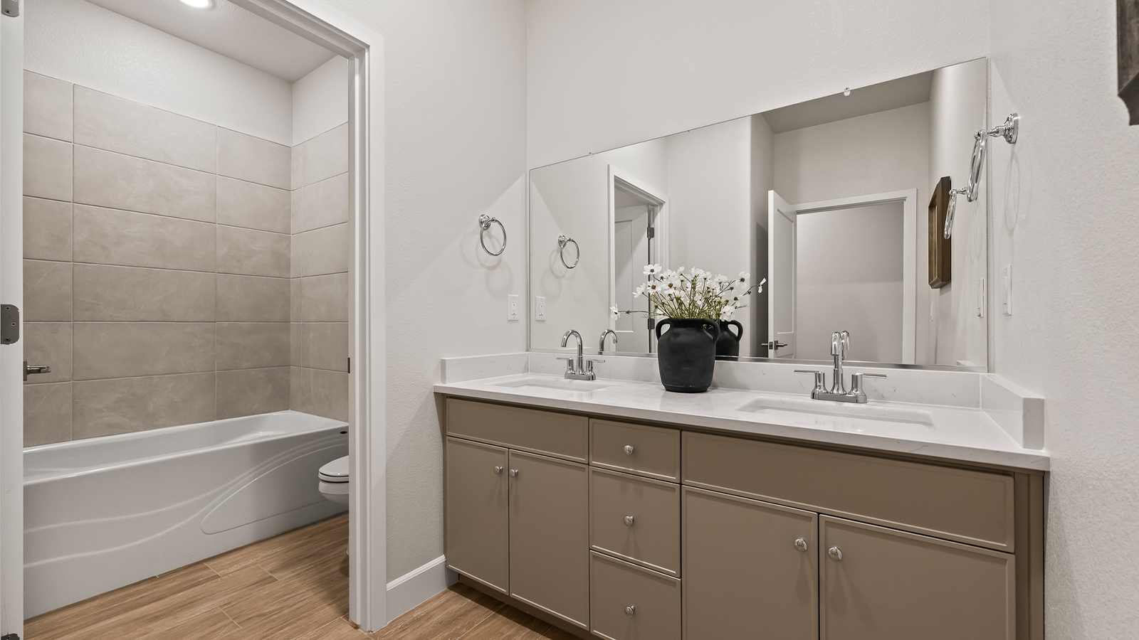 Wide angle of bathroom 3